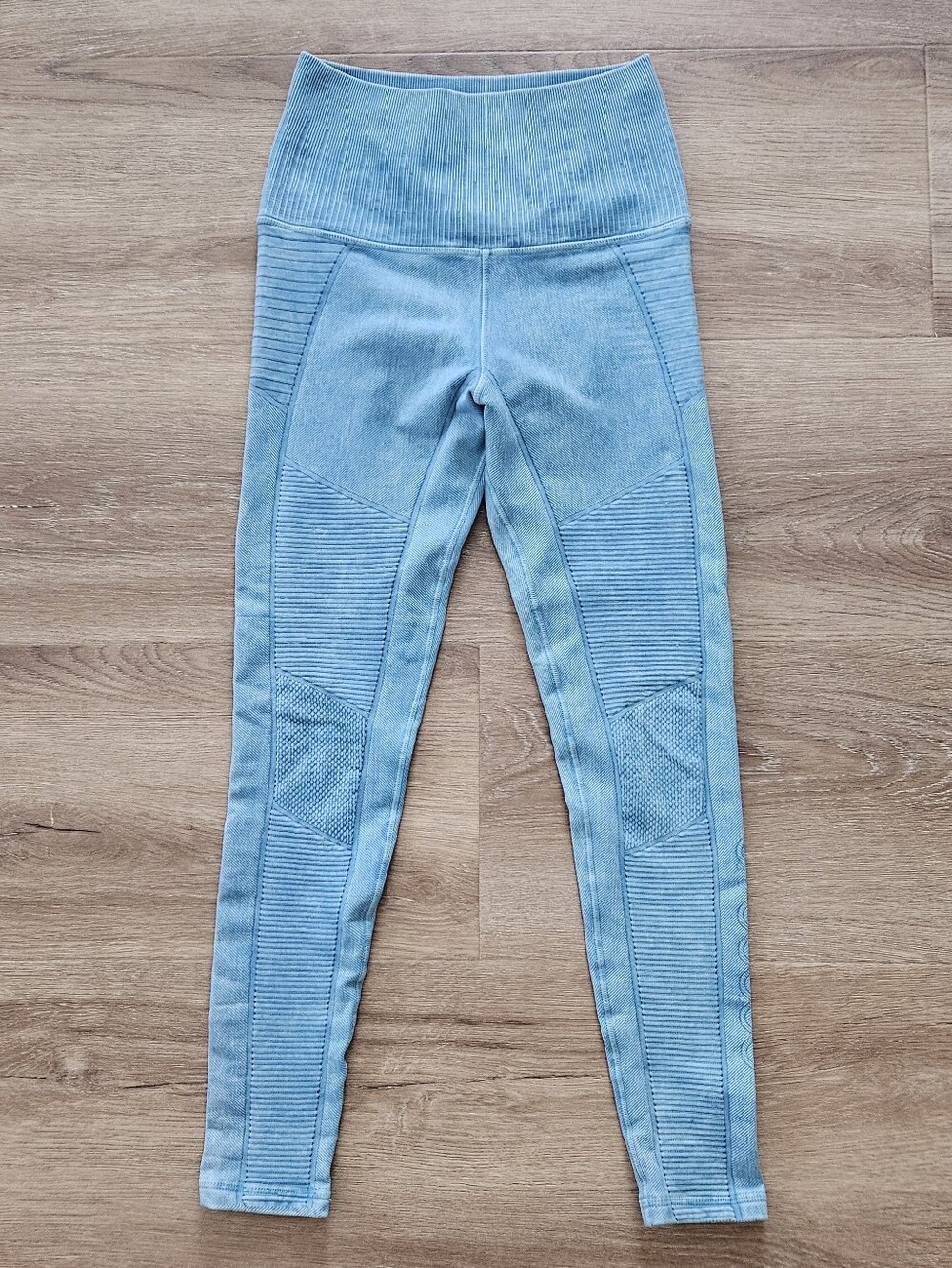 Avocado Phoenix Fire High Waist Light Blue Denim Wash Leggings Size XS/S